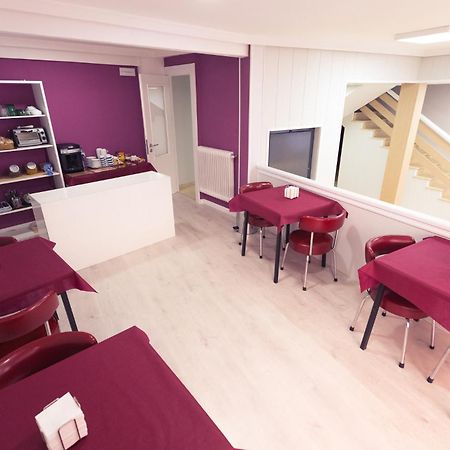Hostal Viena Soria Luaran gambar