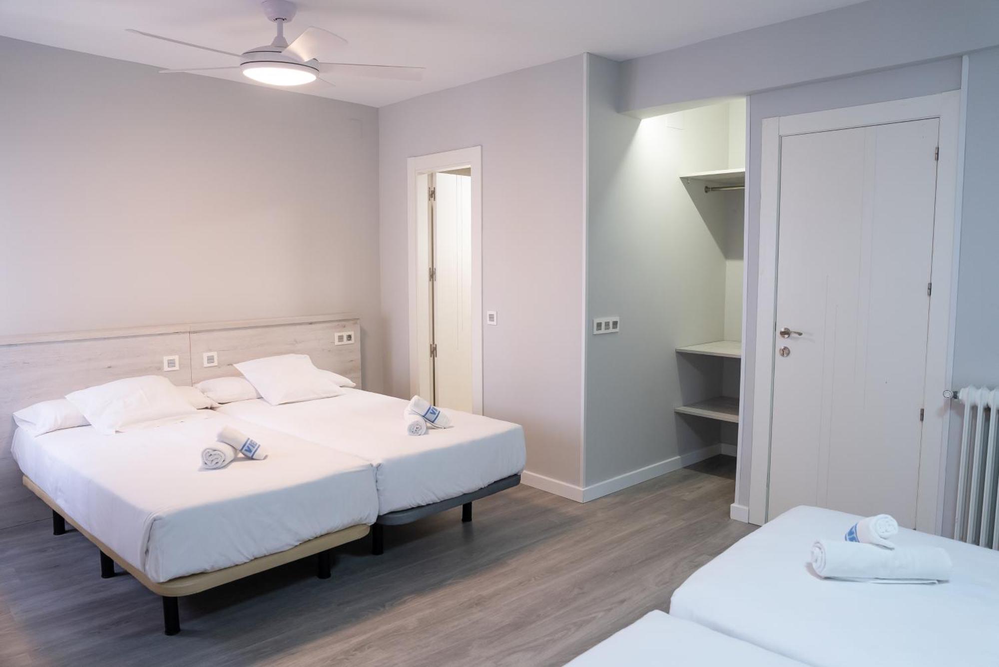 Hostal Viena Soria Luaran gambar