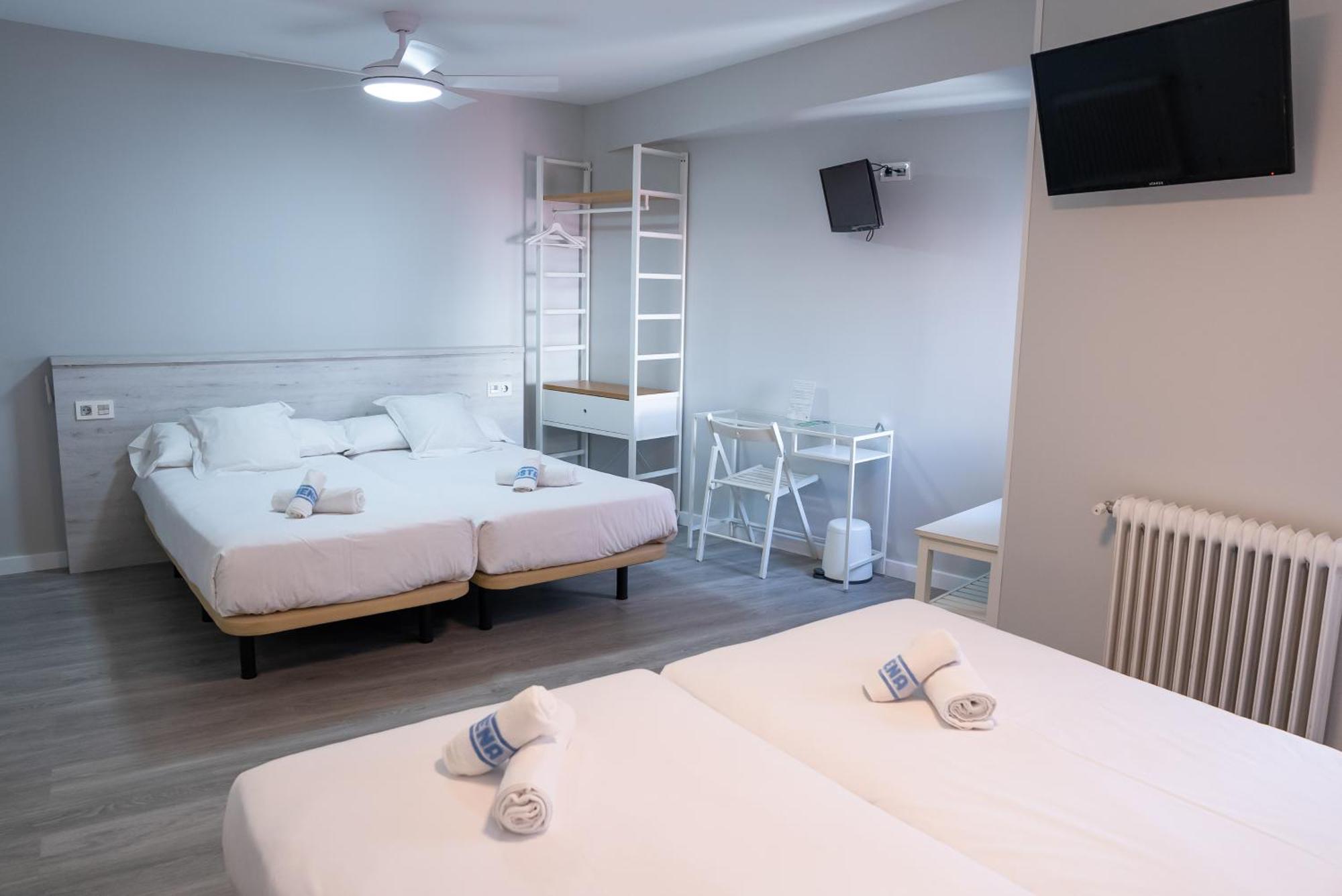 Hostal Viena Soria Luaran gambar