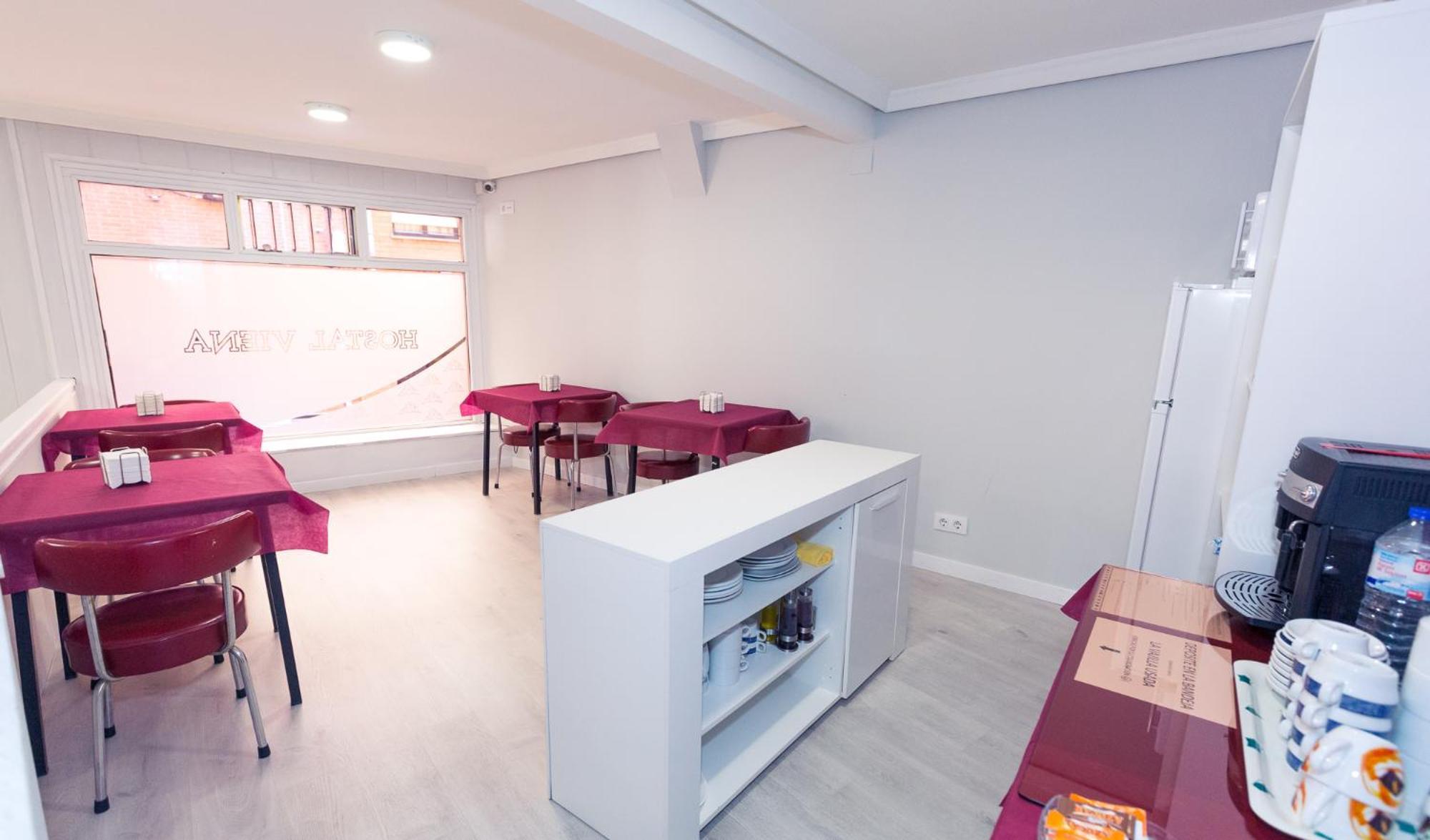 Hostal Viena Soria Luaran gambar