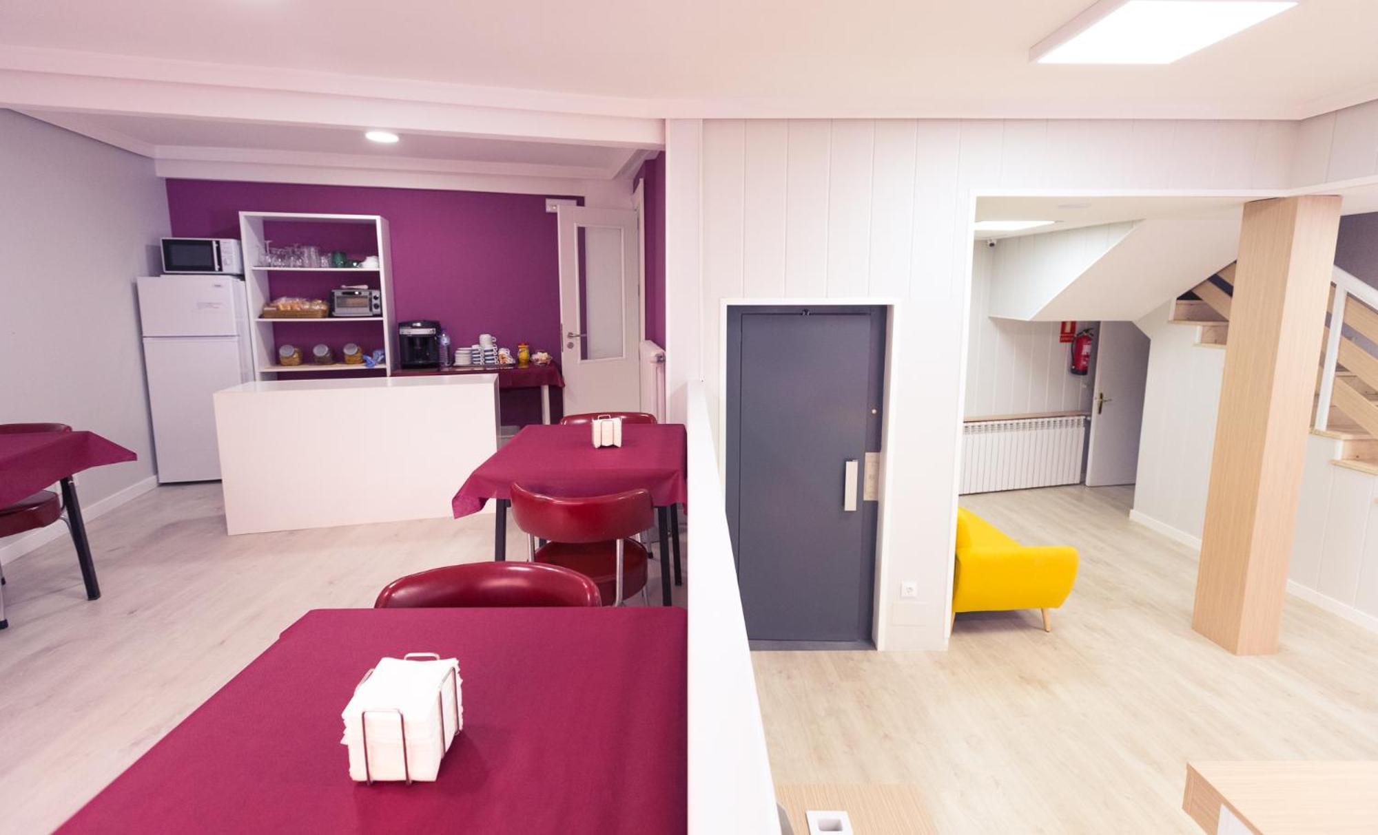 Hostal Viena Soria Luaran gambar