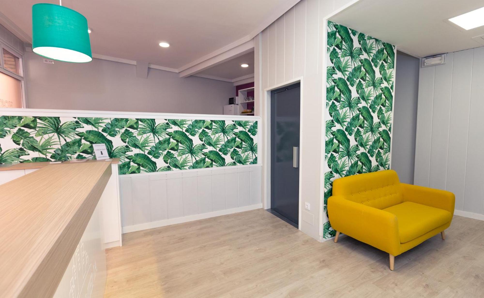 Hostal Viena Soria Luaran gambar