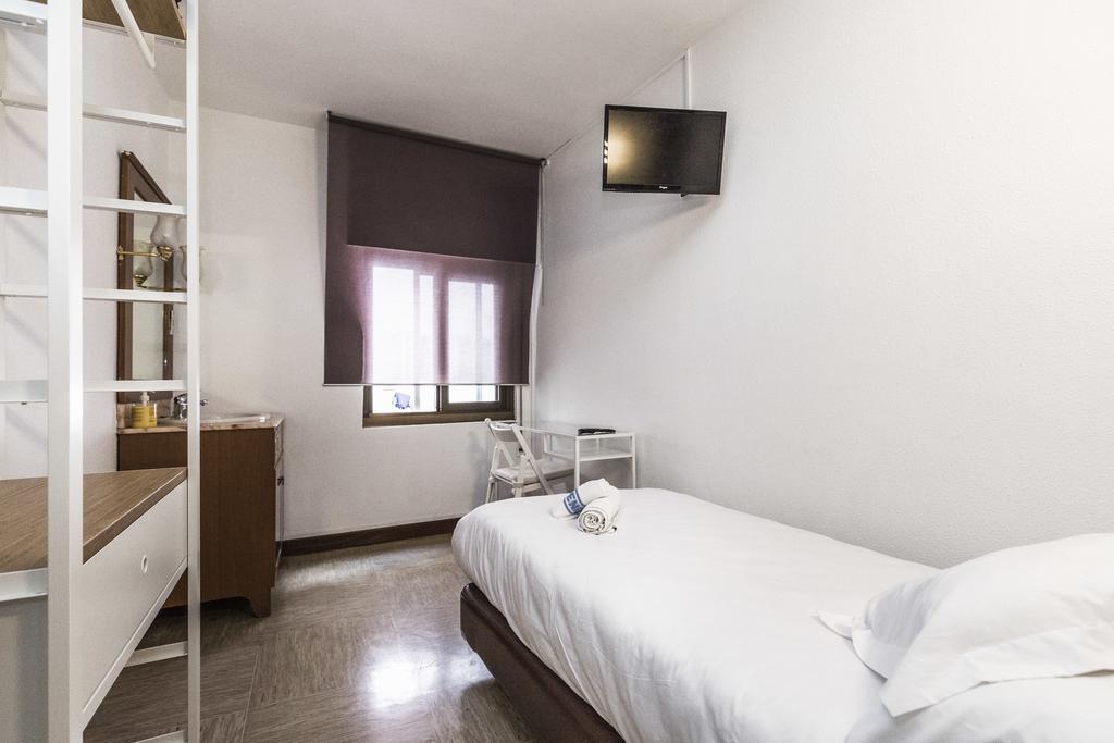 Hostal Viena Soria Luaran gambar
