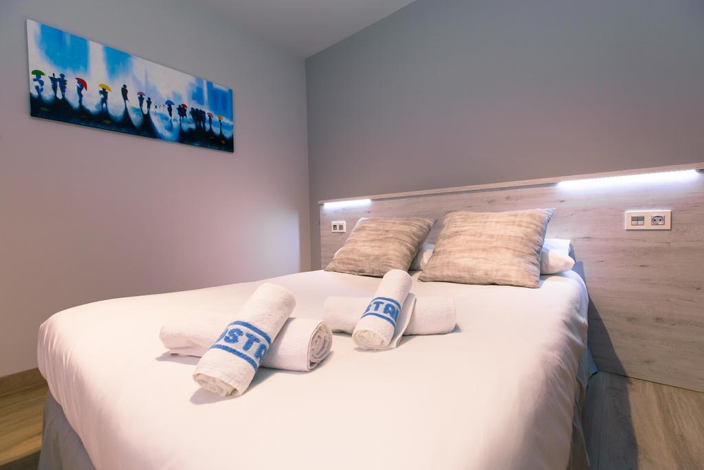 Hostal Viena Soria Luaran gambar