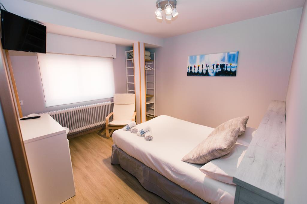 Hostal Viena Soria Luaran gambar