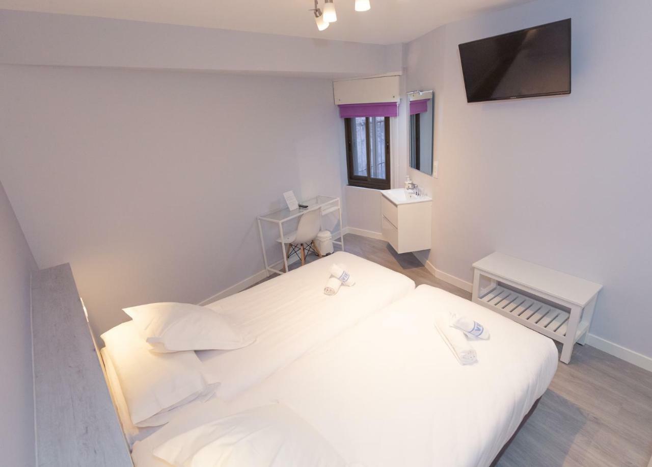 Hostal Viena Soria Luaran gambar